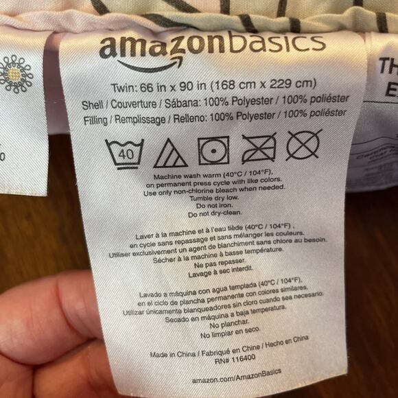 Sleepy Cat Quilted Comforter Twin Size Pink 66"x90" Amazon Basics Oeko-Tex - Picture 3 of 11